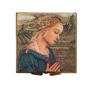 Vintage Mary Madonna religious biblical makeup compact good vintage condition